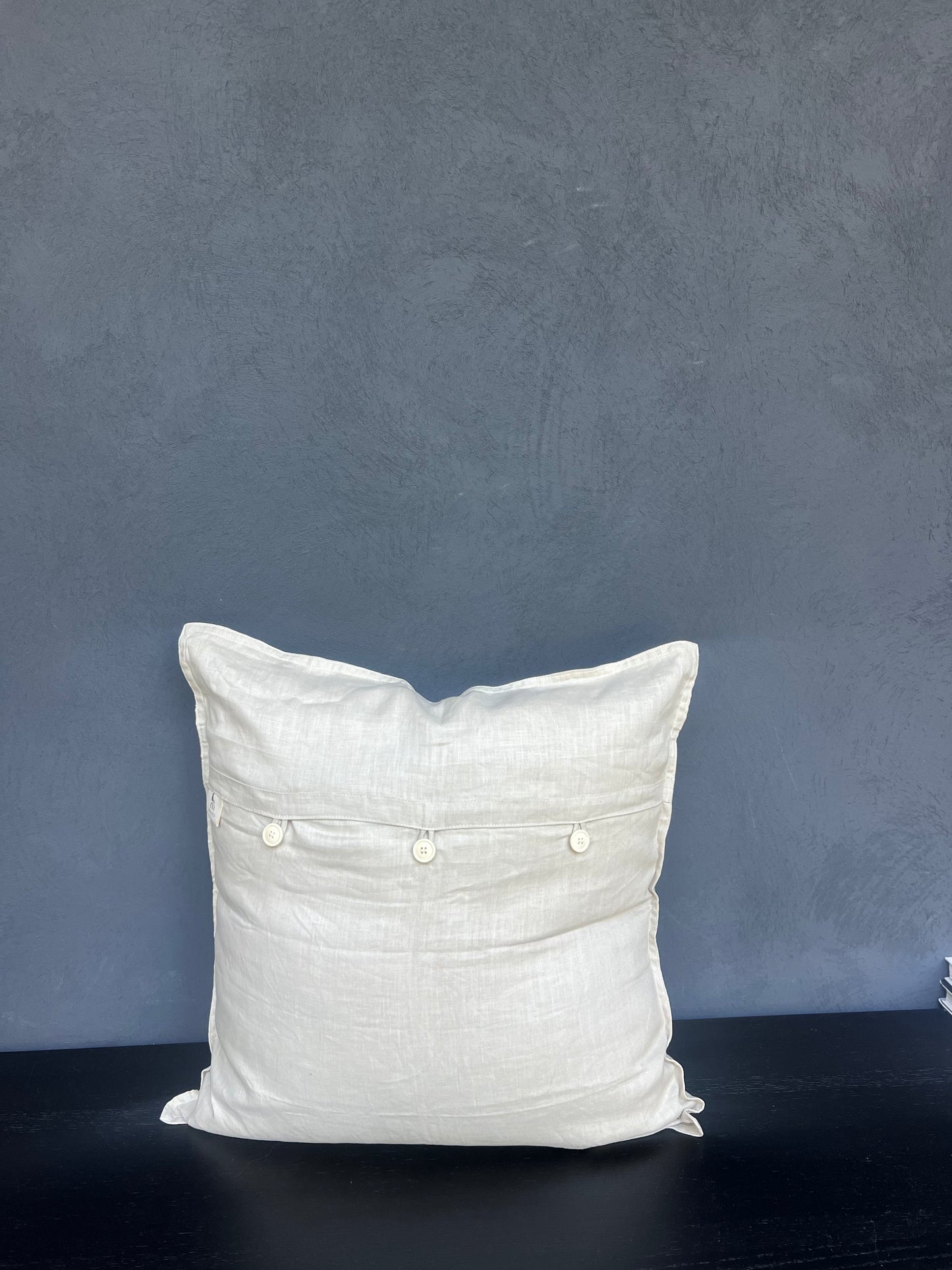 Soline Throw Cover